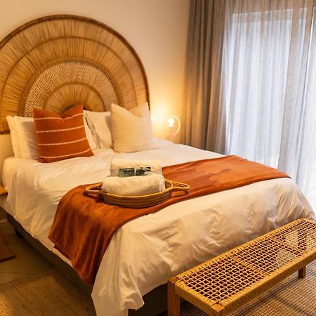 Deja Blue Beachfront Villa, Newly Renovated Langstrand Kültér fotó