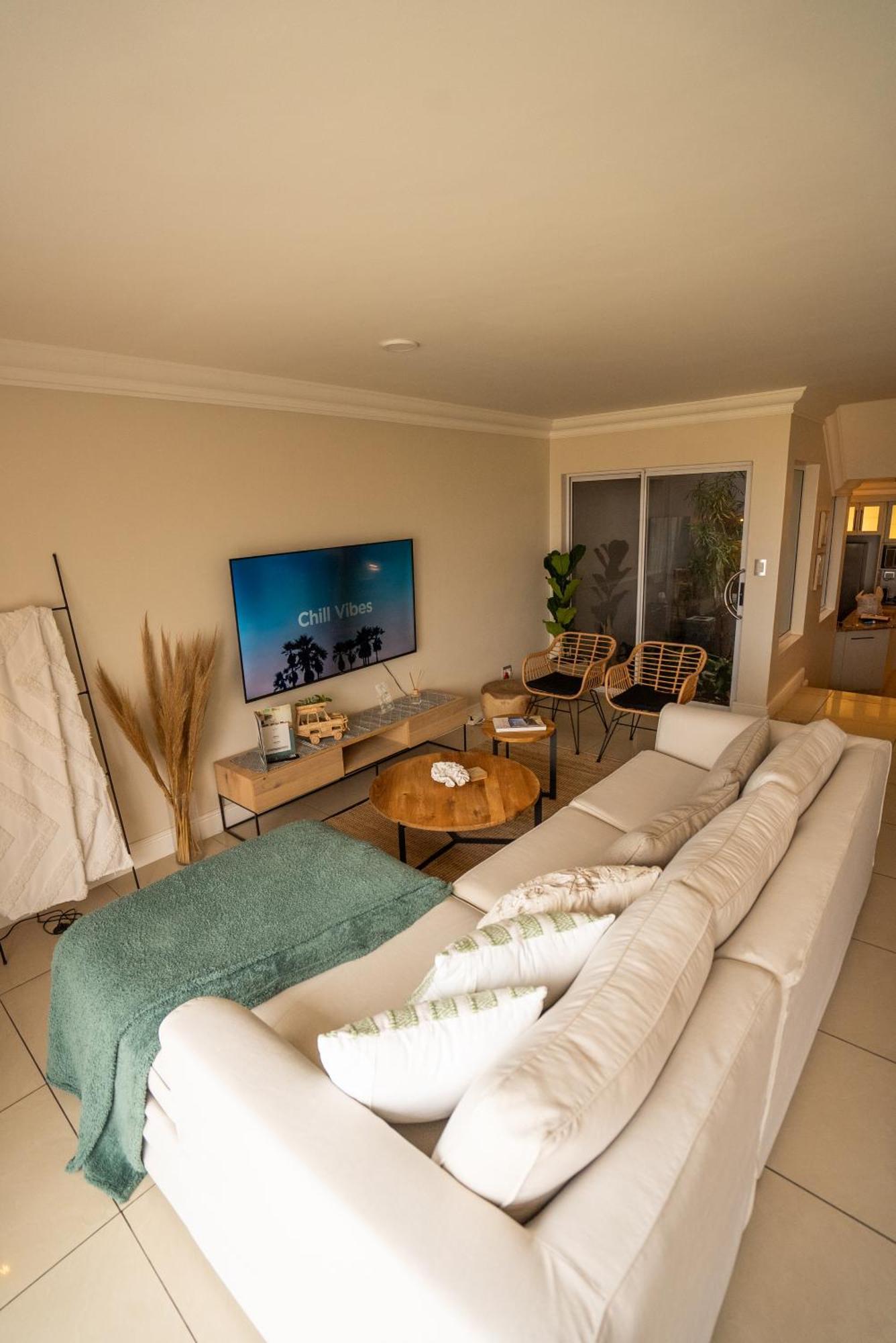 Deja Blue Beachfront Villa, Newly Renovated Langstrand Kültér fotó